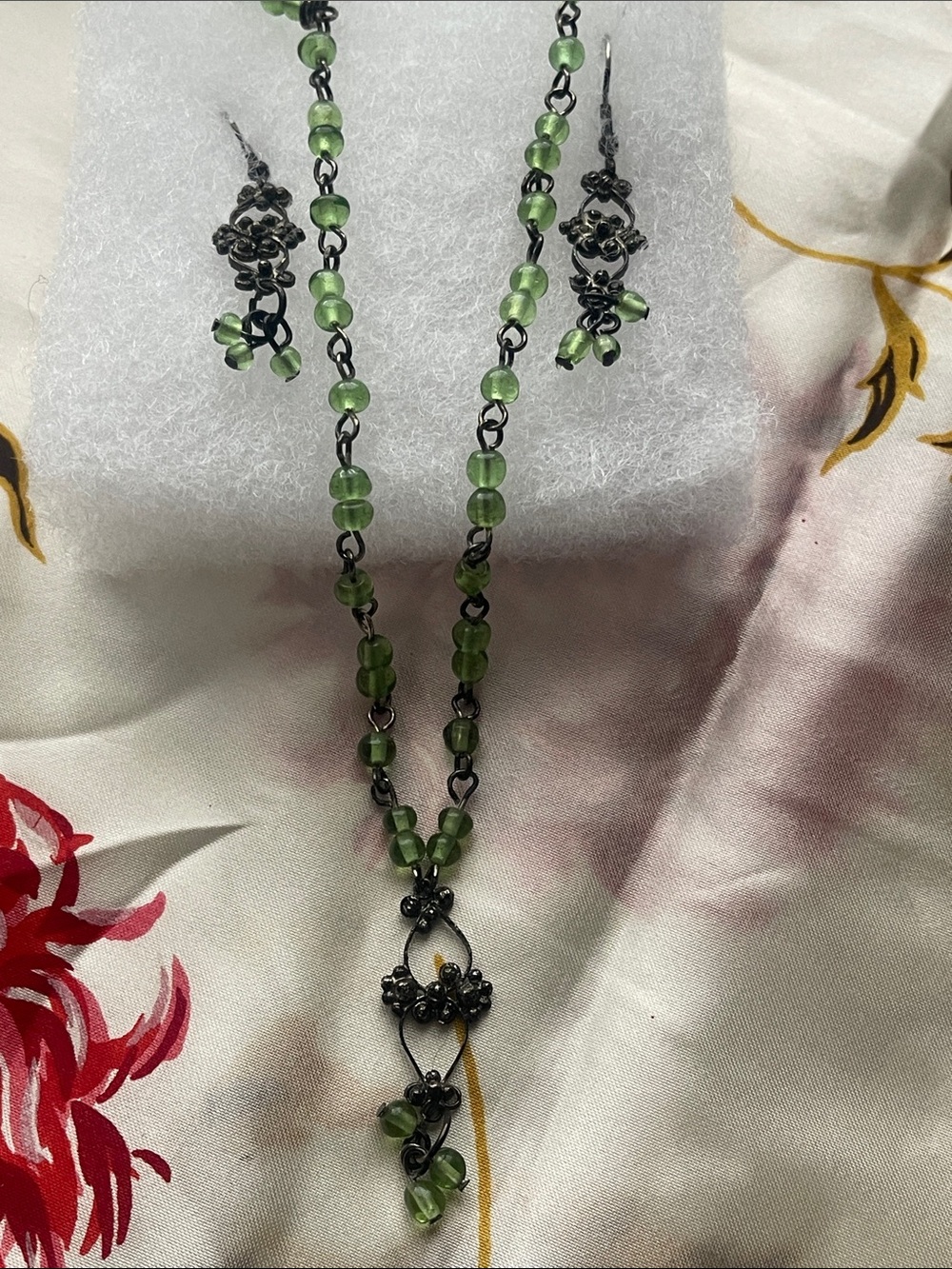 Vintage grape design Venetian green glass necklace & earring set